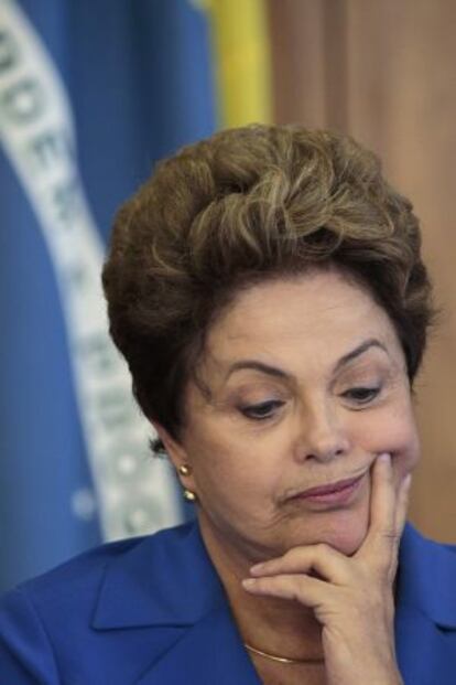 Dilma Rousseff em reunião com PSD, no Planalto nesta quarta.