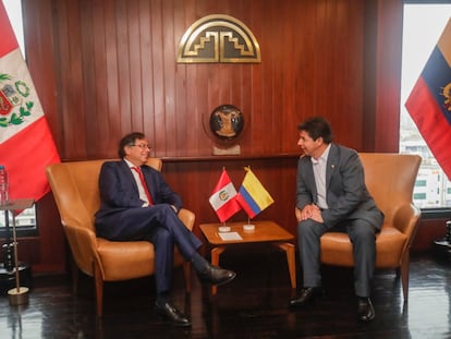 El presidente de Colombia, Gustavo Petro, se reúne con el presidente de Perú, Pedro Castillo, en Lima.