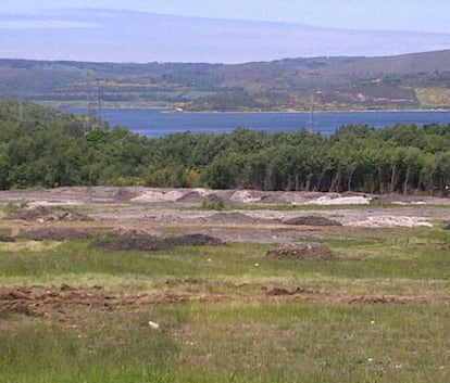 Lodos contaminantes n las proximidades del lago artificial de 'As Pontes'