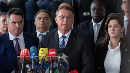 presidente de Brasil, Jair Bolsonaro, este martes en el palacio de Alvorada, su residencia en Brasilia, durante su primer discurdo tras perder las elecciones el domingo.