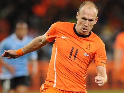 Robben durante el partido de semifinales ante Uruguay