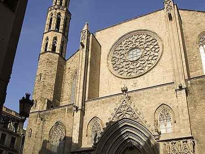 Fachada principal de la basílica de Santa María del Mar, en Barcelona.