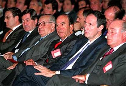 De derecha a izquierda, Abelló, García Ferrer, Botín, Pérez de Bricio y Cortina.