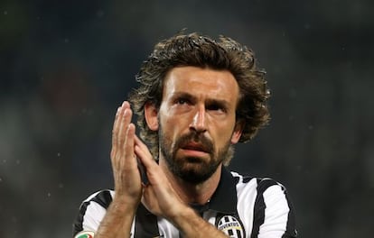 Pirlo, en un partido ante la Fiorentina.