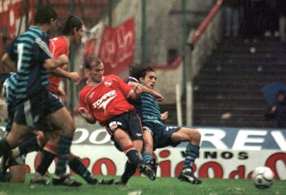 Imagen de archivo de un derbi Independiente-Racing.