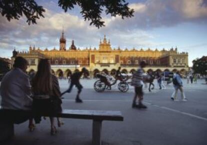 Plaza Rynek Glowny de Cracovia (Polonia).