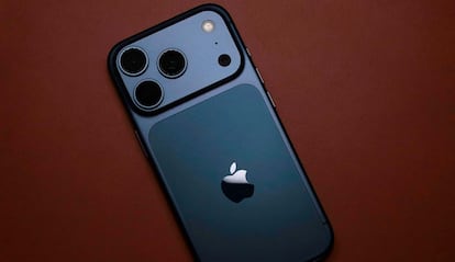 Trasera de un iPhone de Apple