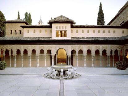Imagen virtual de el Patio de los Leones con el marmol blanco