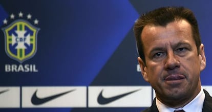 Dunga, durante su presentación como seleccionador de Brasil