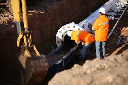 Llegada del Geopig. Pruebas de funcionamiento del gasoducto submarino. Beni Saf, Argelia en 2009