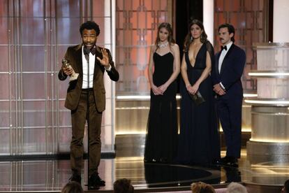 El actor Donald Glover recoge el Globo de Oro a mejor actor de televisión en comedia o musical por 'Atlanta'.