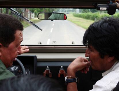 Hugo Chávez y Evo Morales durante la visita oficial del mandatario boliviano a tierras venezolanas.