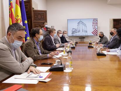 El presidente de la Generalitat, Ximo Puig, durante la reunión de este sábado.
