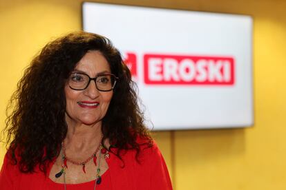 Rosa Carabel, consejera delegada de Eroski, en la presentación de los resultados de 2024. EFE/Luis Tejido