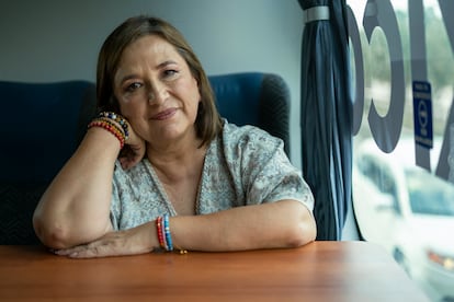 Xóchitl Gálvez en el 'Xochibús', en gira por el Estado de México.