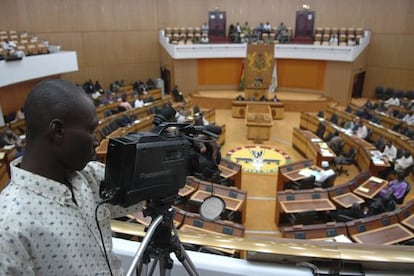 Sesi&oacute;n parlametaria en Accra (Ghana).