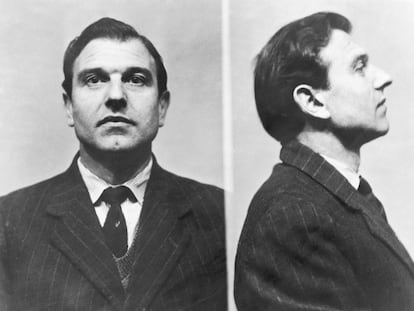 O agente duplo George Blake em fotos da prisão britânica de Wormwood Scrubs, onde passou cinco anos até fugir, em 1966, e ir para Moscou.