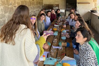 Taller de 'crochet' organizado por Anna Carreté, creadora de @an.ganxada.