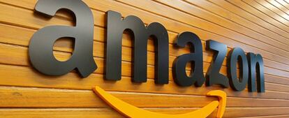 Logotipo de Amazon.