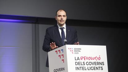 El consejero de la Presidencia y Calidad Democrática, Albert Dalmau, durante la presentación del plan "AI4JUSTICE" para la digitalización de los gobiernos locales.