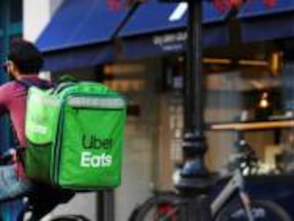 Repartidor de Uber Eats en Utrecht (Países Bajos), en agosto pasado.