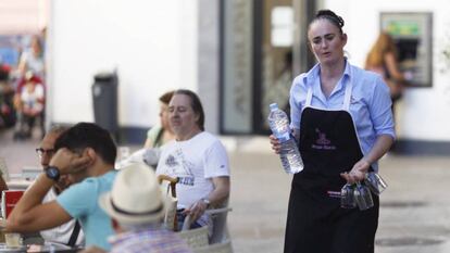 Trabajadores de la hosteler&iacute;a en Sevilla.