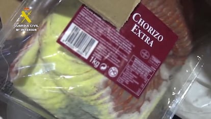‘Chuches’ caducadas, embutido con moho... incautadas 16 toneladas de alimentos no aptos para el consumo en Calatayud
