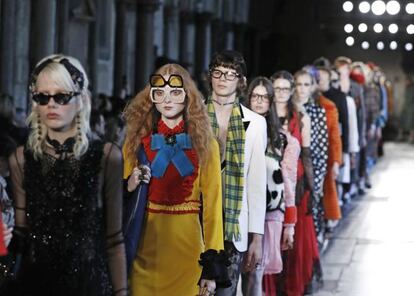 Carrusel final del desfile de Gucci (colección crucero) celebrado el pasado 2 de junio en los claustros de la Abadía de Westminster (Londres).