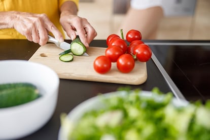 El verano es el momento de consumir tomates y otras verduras de temporada.