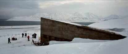Vista exterior de la entrada al 'arca de las semillas' en el archipiélago noruego de Svalbard.