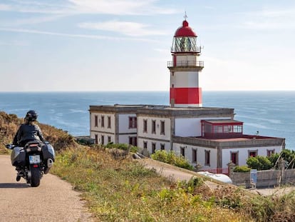 El recorrido se puede hacer en moto, coche, autocaravana o bicicleta.