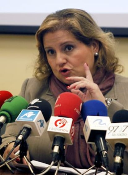 Mari Àngels Ramòn-Llin ofrece un repaso de las fiestas falleras.