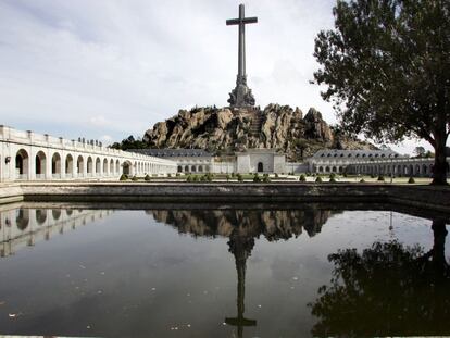 Vista de la cruz del Valle de los Caídos.