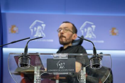El portavoz de Unidas Podemos en el Congreso, Pablo Echenique, en una rueda de prensa.