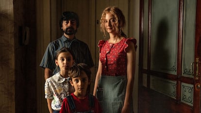 Luigi Lo Cascio y Alba Rohrwacher, en 'Lazos'.