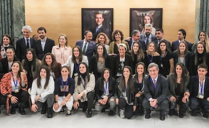 Representantes de la patronal, sindicatos, jugadoras y partidos políticos, este miércoles en el Congreso.