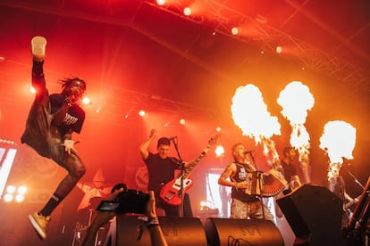 El grupo Boikot, el sábado en su actuación en el festival SonRías Baixas, en Bueu.