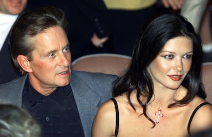 Michael Douglas y Catherine Zeta-Jones en septiembre de 1999.