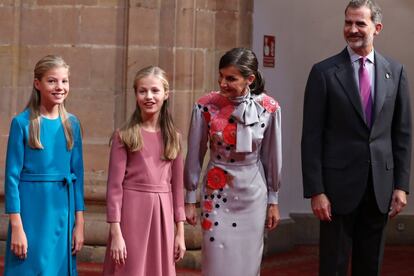 La familia real, horas antes del debut de la princesa de Asturias.