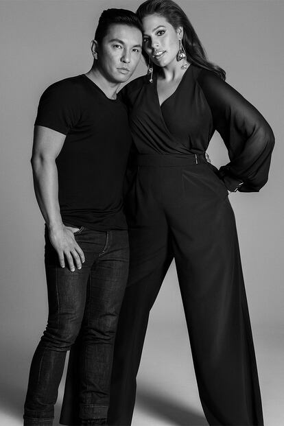 La top también apareció junto al diseñador Prabal Gurung en su campaña primavera-verano 2017 que publitaba la colaboración del diseñador con la firma especializada en tallas grandes Lane Bryant.