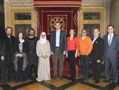 Los príncipes, en el rodaje de la serie 'Isabel'.