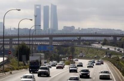 La A-1, sentido salida de Madrid, el miércoles, en el inicio del puente de Todos los Santos