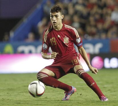 Munir El Haddadi se ha caído de la convocatoria de Del Bosque tras ser llamado solo una vez por el seleccionador. Debutó el 8 de septiembre en la goleada 5-1 ante Macedonia, por lo que ya no podrá ser llamado por Marruecos, su otra nacionalidad.