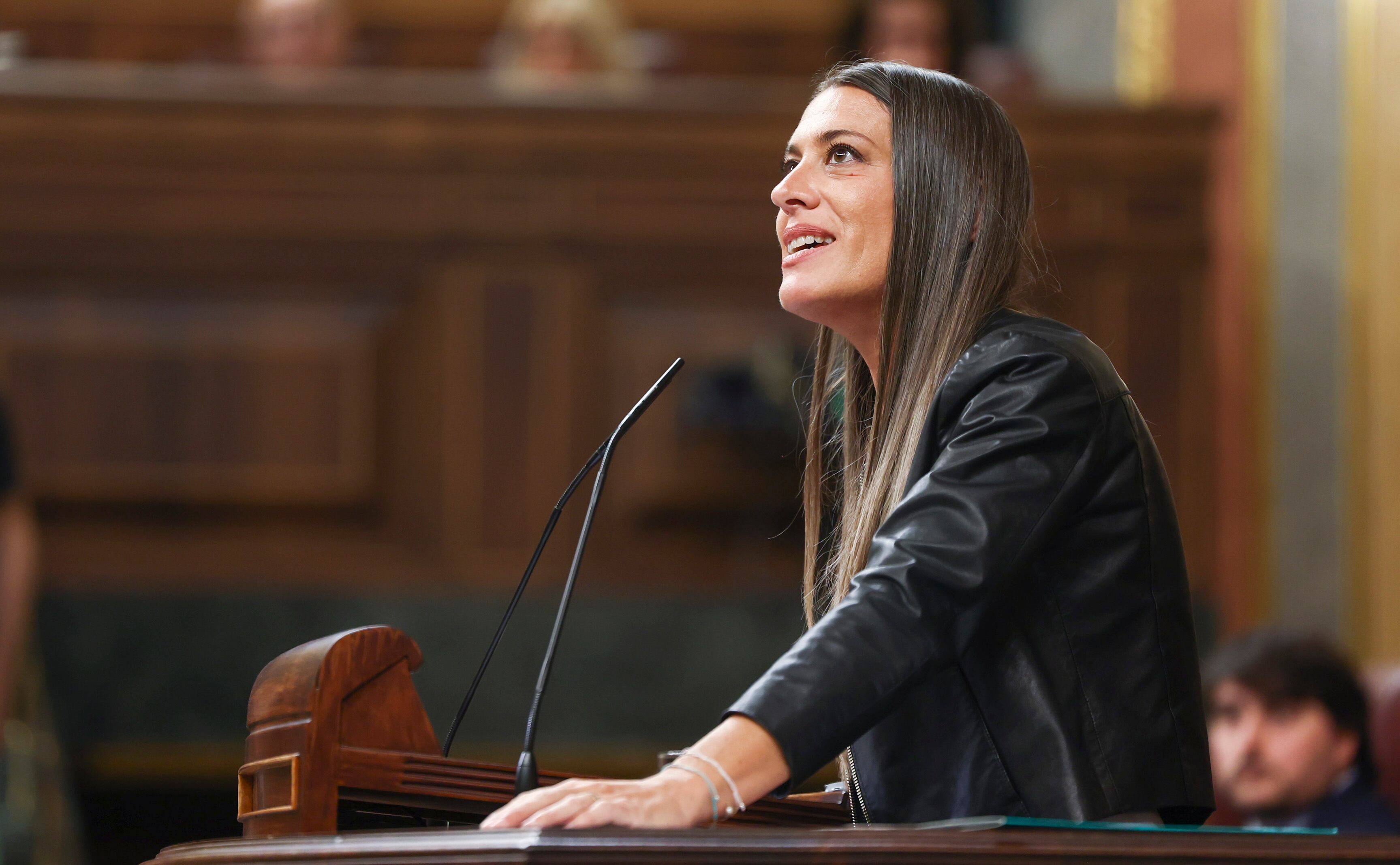 La portavoz de Junts, Miriam Nogueras, durante su intervención en el pleno.