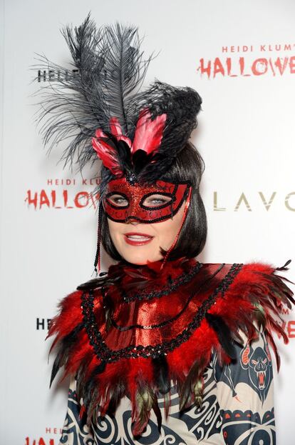 La actriz Malin Akerman, disfrazada para la celebración de Klum.