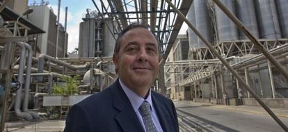 Jos&eacute; Luis Morlanes, vicepresidente de La Seda en la planta de El Prat.