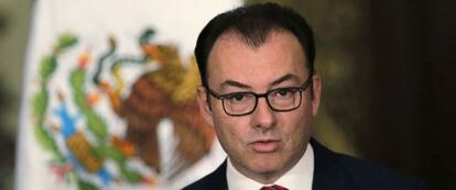El ministro mexicano de Finanzas, Luis Videgaray, anunciando el plan de ajuste.