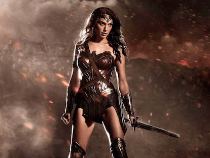 Una Wonder Woman feminista a la que le falta ropa y le sobran planos del trasero