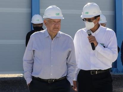 Mexican President Andrés Manuel López Obrador (left) in Baja California in February.