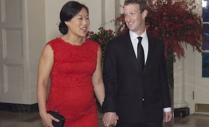 Mark Zuckerberg y su esposa Priscilla Chan, en la cena de Estado que el presidente Obama ofreci&oacute; a su par chino Xi Jinping en la Casa Blanca.